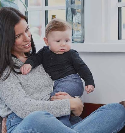 Mother with children - visit Cryos Sperm Bank to search for donor sperm Mother with children - visit Cryos Sperm Bank to search for donor sperm