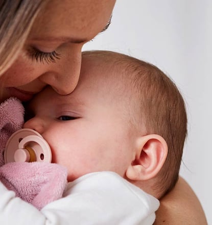 Mother with baby after fertility treatment with Cryos donor eggs Mother with baby after fertility treatment with Cryos donor eggs