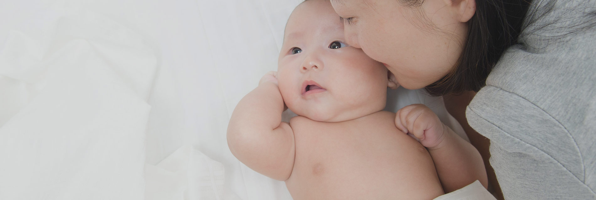 幸福的妈妈通过生育诊所以及Cryos精子银行助力拥有了自己的孩子 幸福的妈妈通过生育诊所以及Cryos精子银行助力拥有了自己的孩子