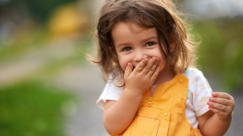 Cute child conceived with help from donor eggs from Cryos