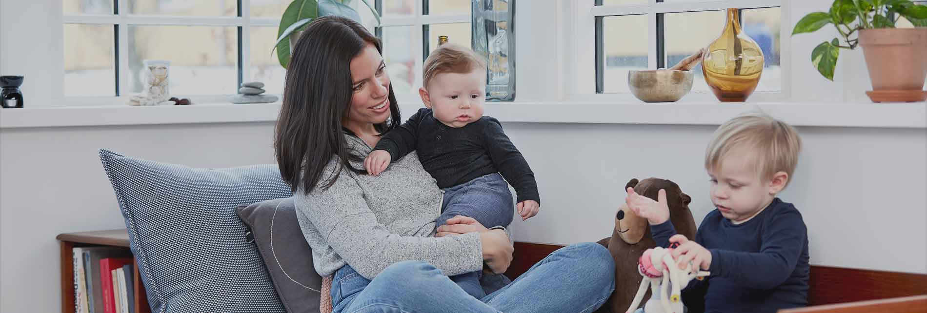 Mother with children - visit Cryos Sperm Bank to search for donor sperm
