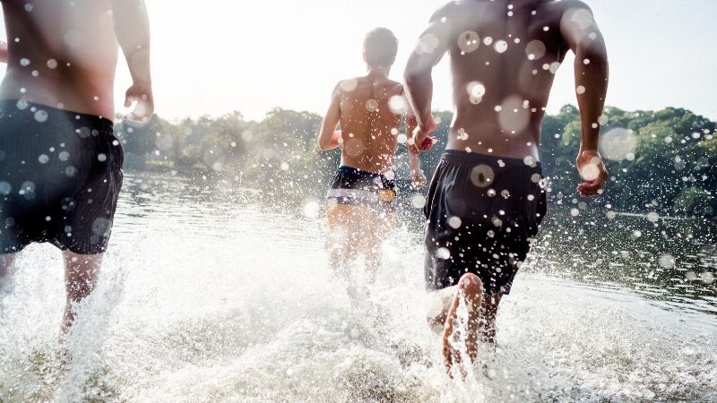 Sperm donors running into the water