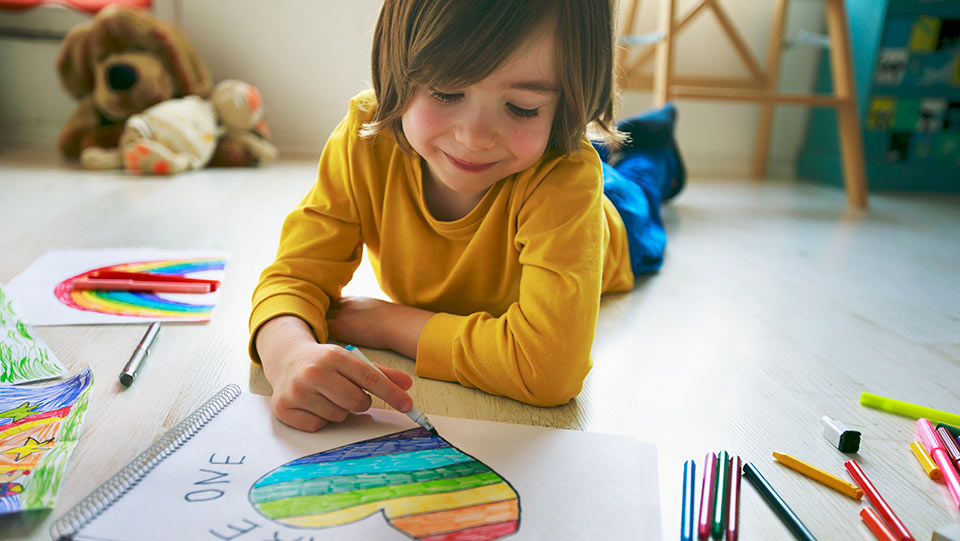 Donor-conceived child doing well in alternative family structure