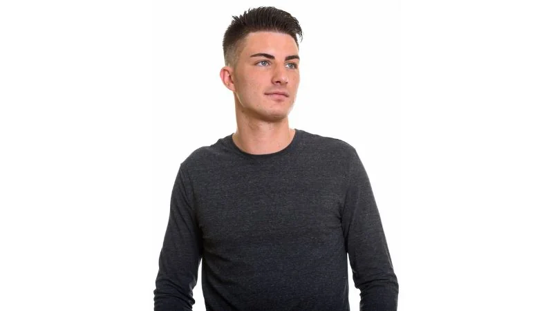 Voorbeeld van een spermadonor met foto's van zichzelf als volwassene Voorbeeld van een spermadonor met foto's van zichzelf als volwassene