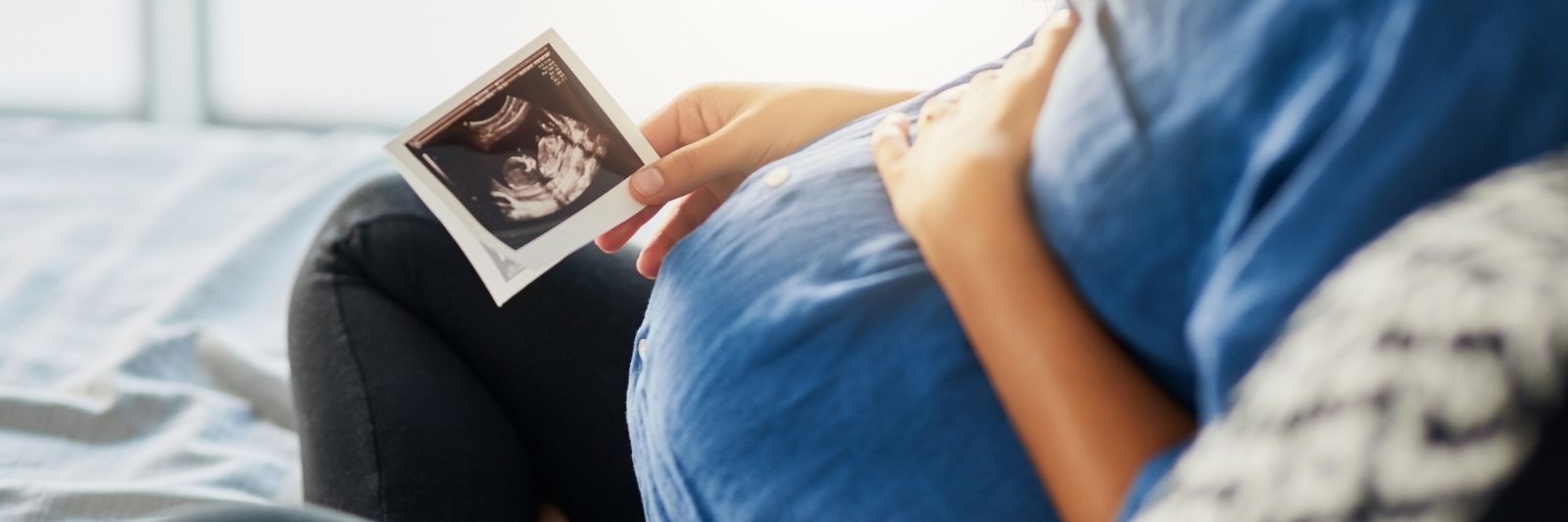 Pregnant woman after using a sperm donor