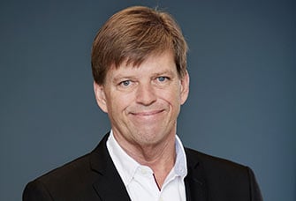 O Diretor do Banco de Tecidos do Banco de Esperma e Óvulos da Cryos EUA, Corey Burke – fotografia para utilização pela imprensa. 