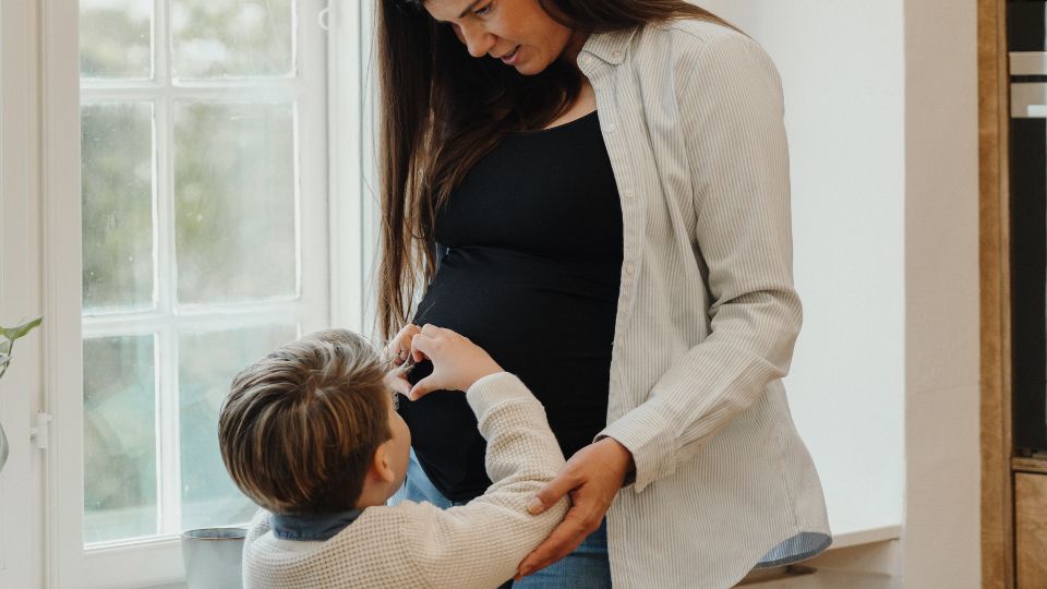 Thankful woman pregnant with help from an egg donor Thankful woman pregnant with help from an egg donor